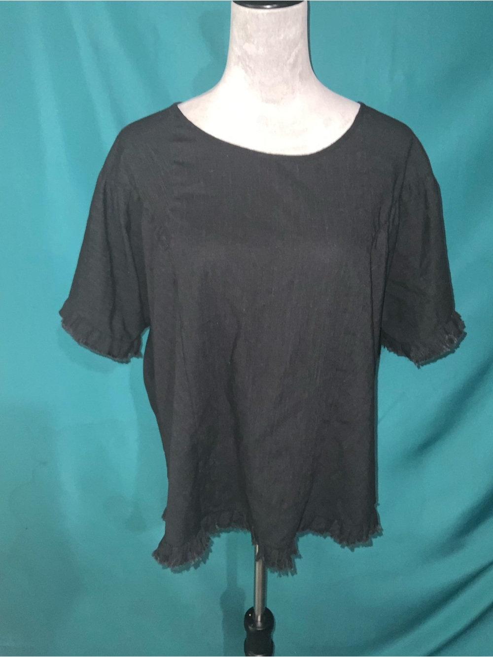 Umgee Black Short Sleeve Top with Frayed Trim